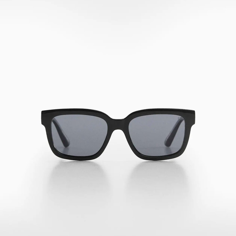 Polarised sunglasses